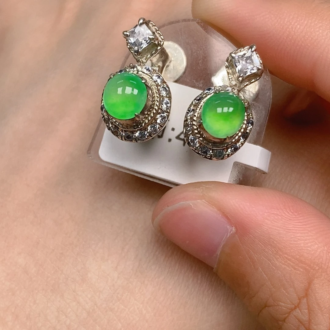 翡翠戒指未镶嵌翡翠