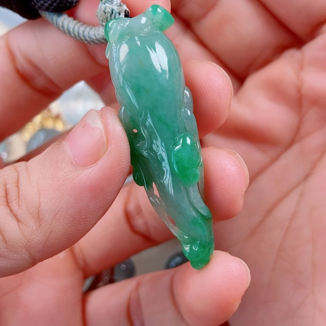 翡翠未镶嵌颈饰天然翡翠a货