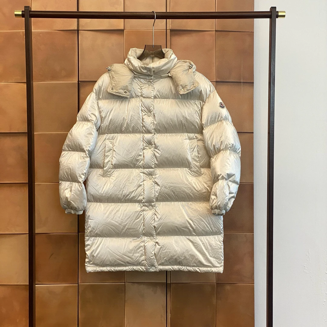 95新 MONCLER 23ss珍珠白刺绣羽绒服/1码/98新原吊袖口磨损/27857