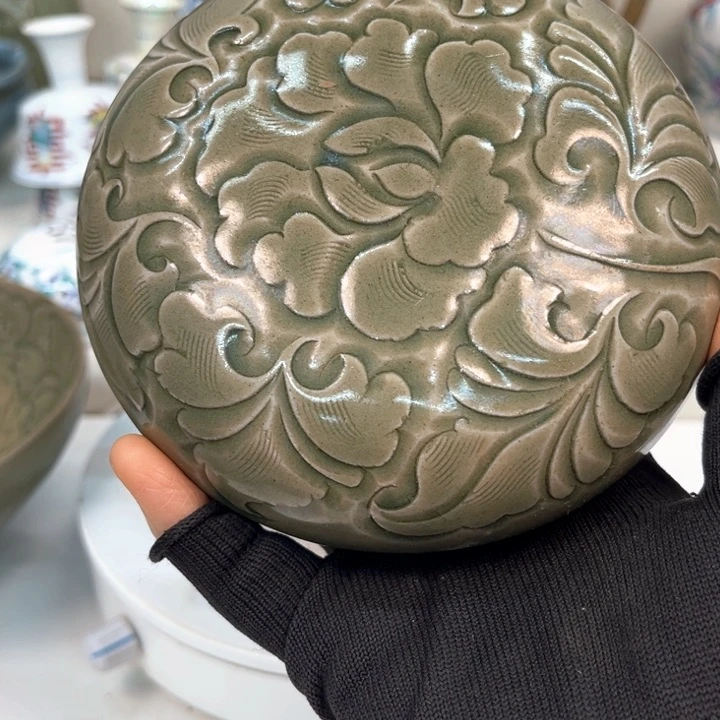 摆件龙**下瓷器制作工艺