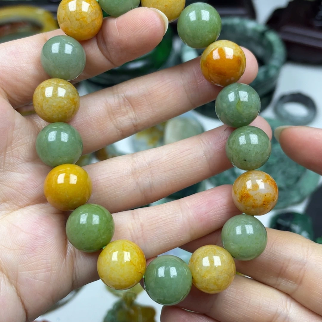 翡翠未镶嵌颈饰牌子