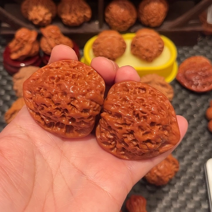 橙***甜把件文玩核桃官帽