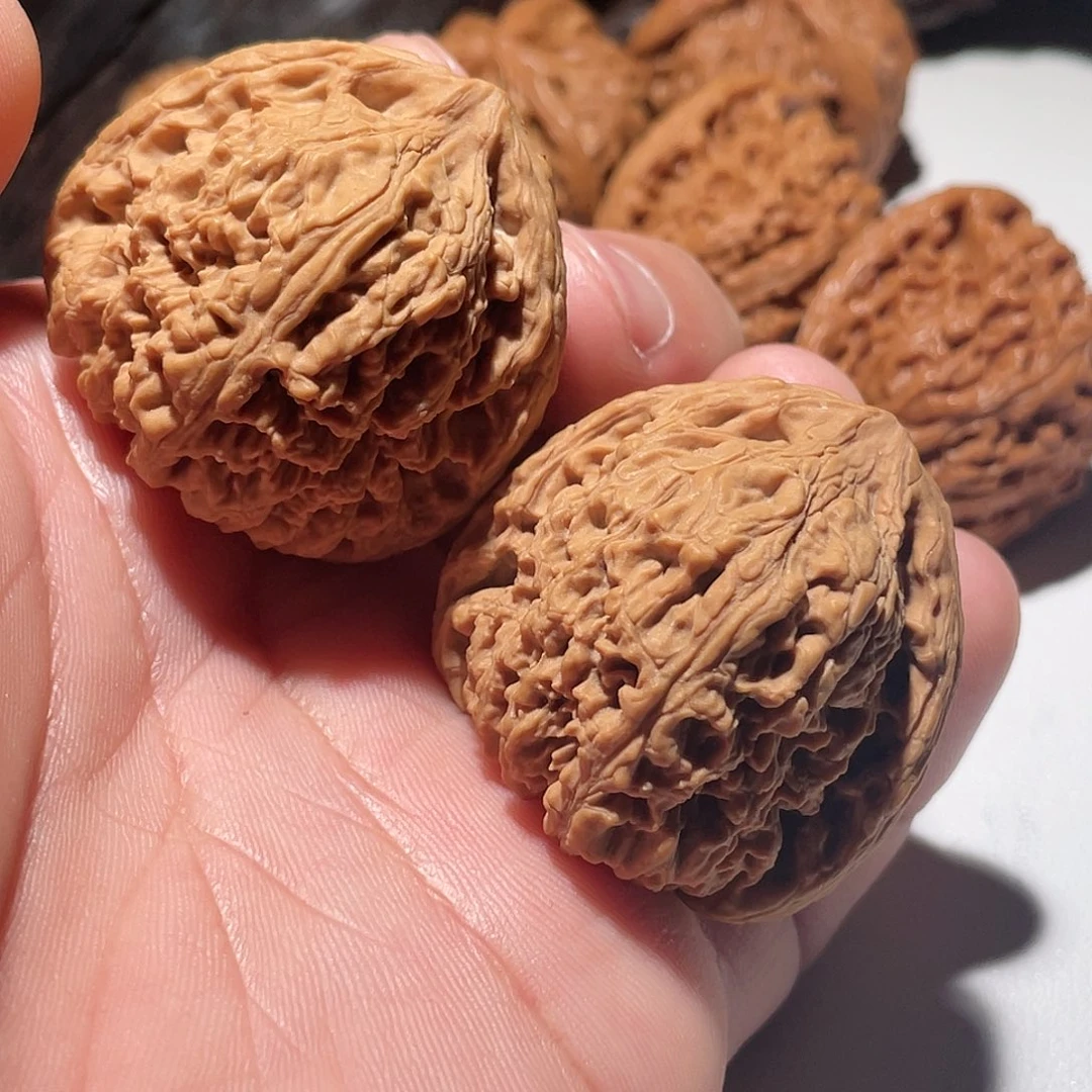 39全品三角南疆文玩核桃