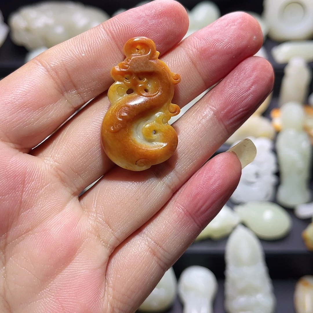 和田玉未镶嵌挂件