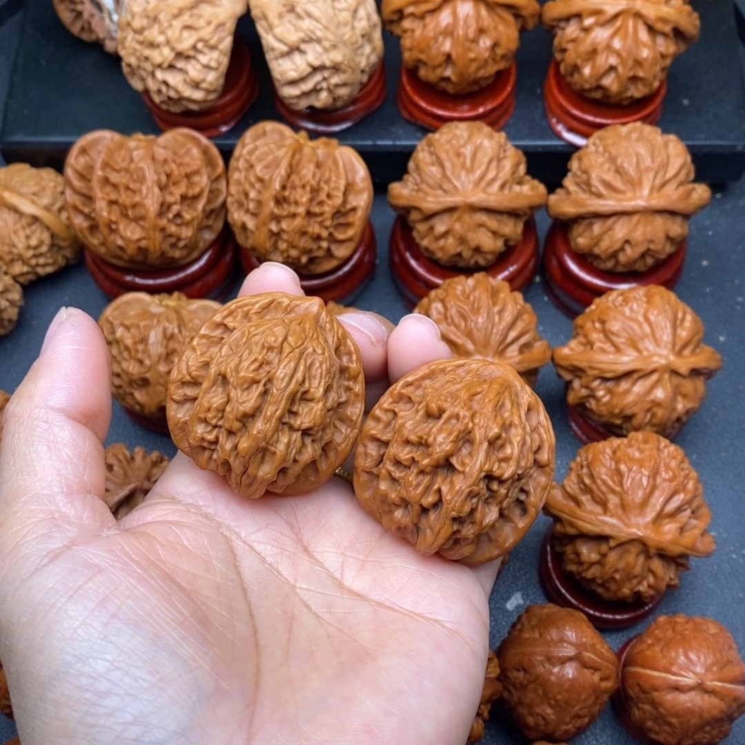 文玩核桃把件38虎头