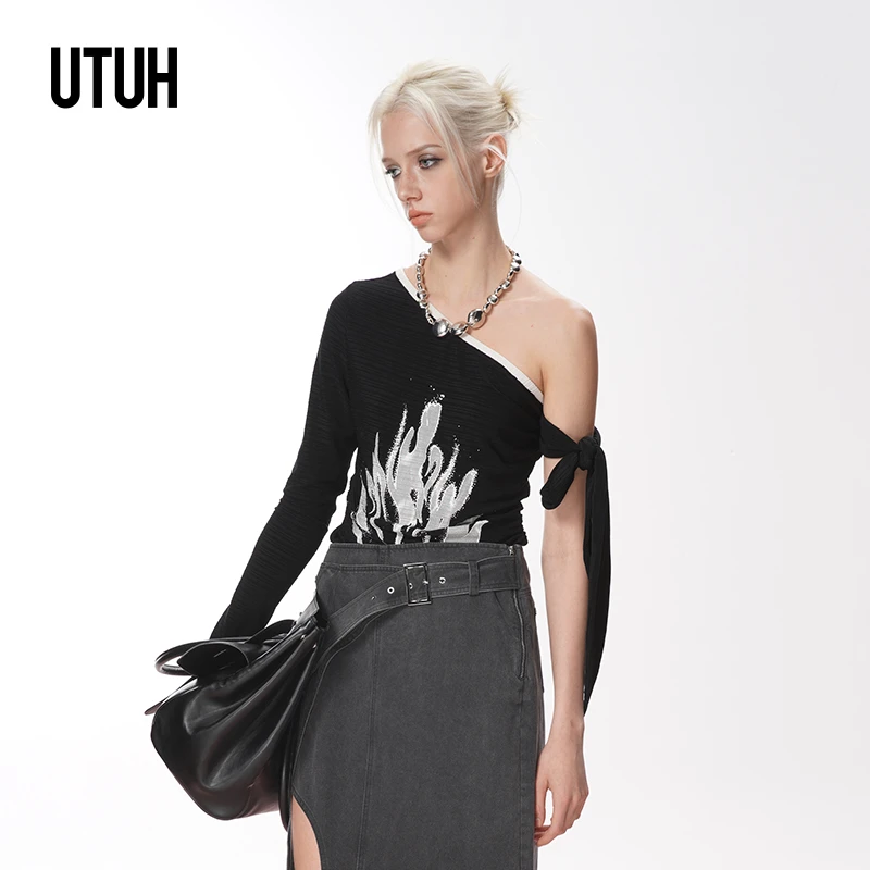 UTUH 黑色斜肩绑带设计设计感火焰印花上衣显瘦气质女 TLWWR1N074