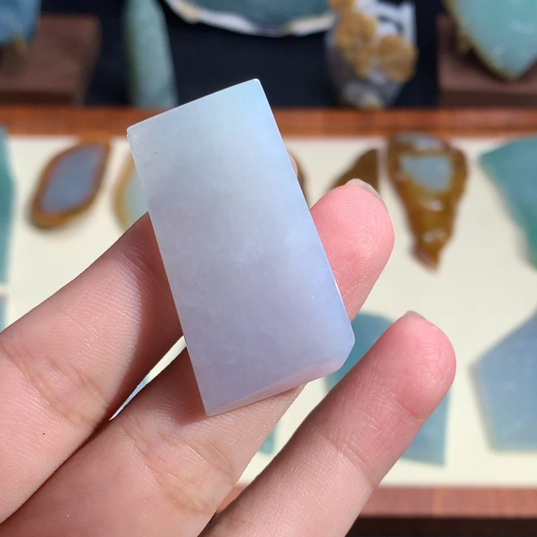 翡翠未镶嵌挂件天然