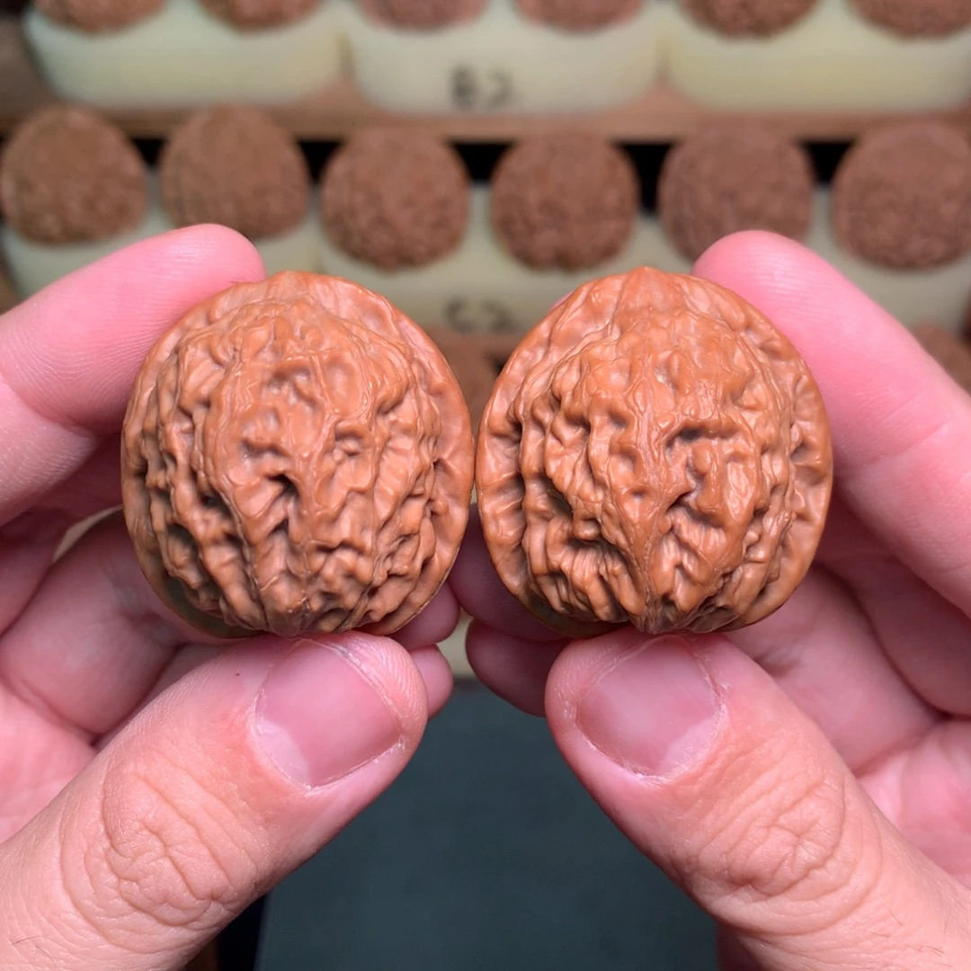 董***二文玩核桃吊坠35太行雪狮全品