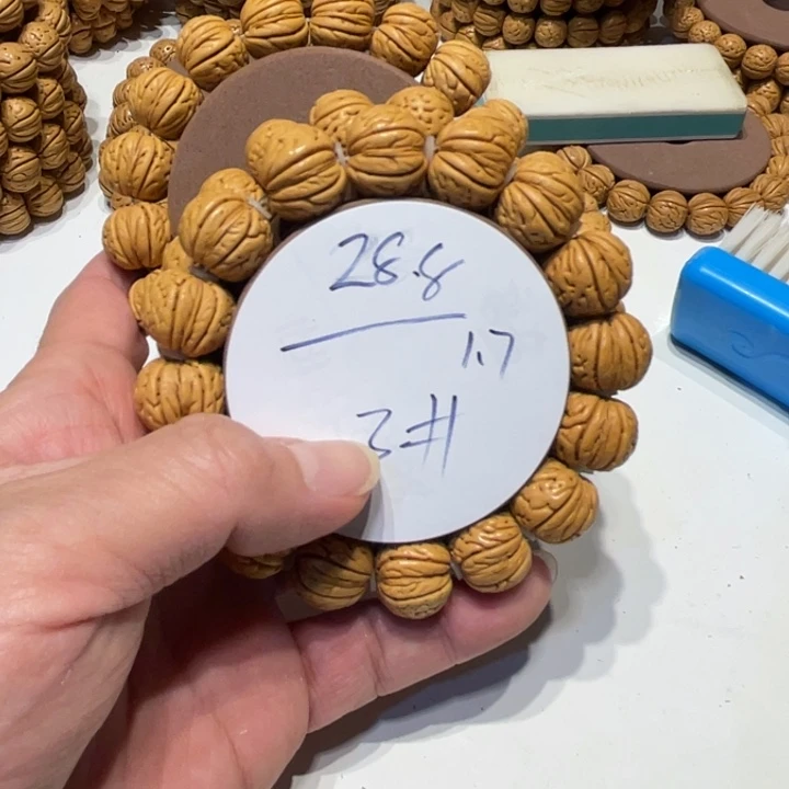 木质3文玩桃核手串直播