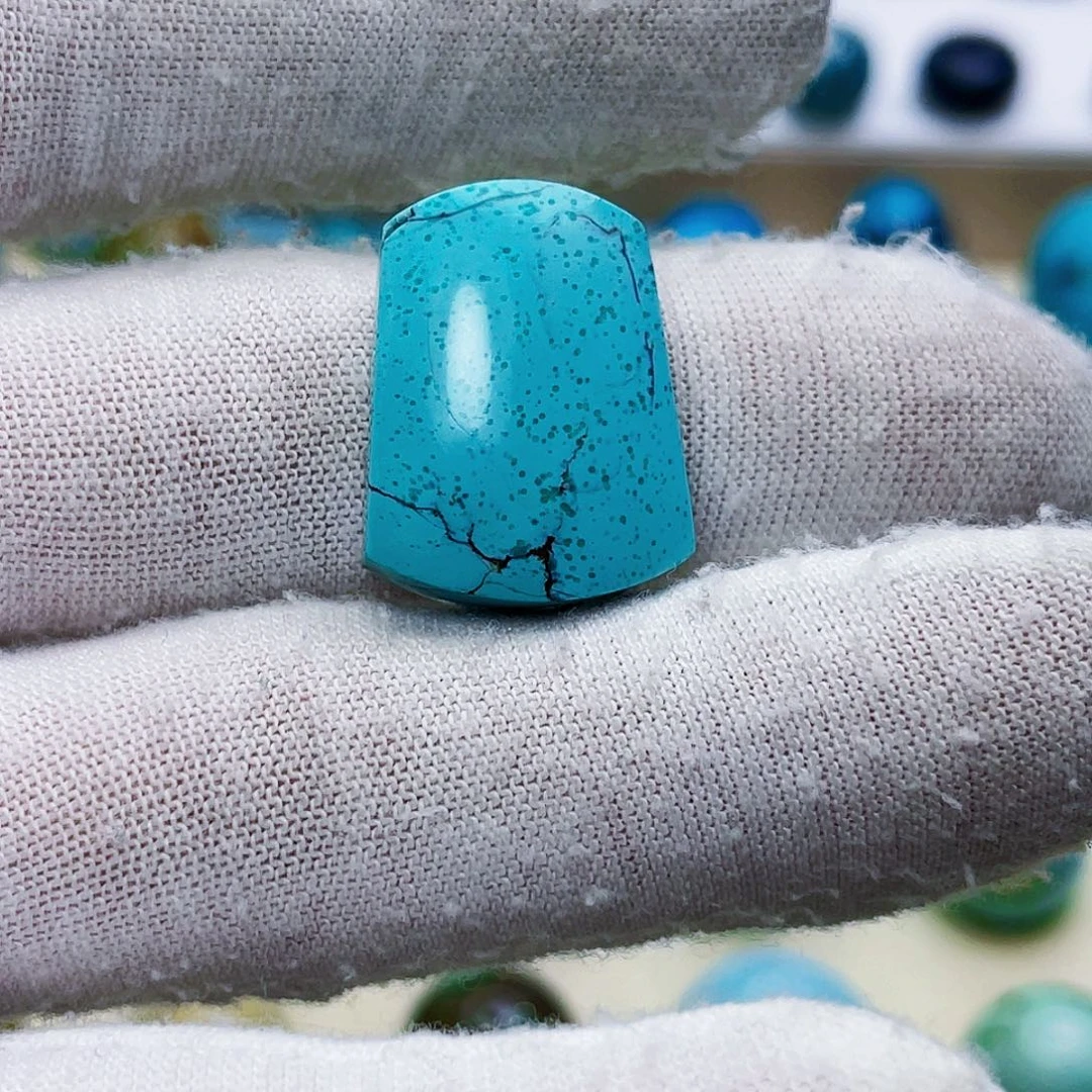 绿松石未镶嵌饰品