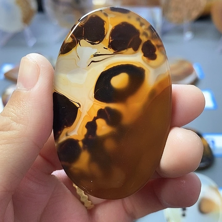 玛瑙/玉髓未镶嵌珠宝半成品