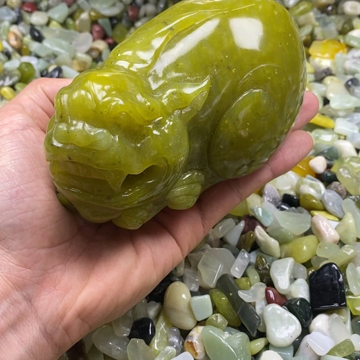 蛇纹石玉未镶嵌貔貅