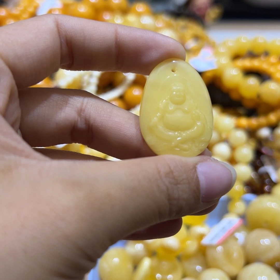 琥珀珠宝奇石未镶嵌