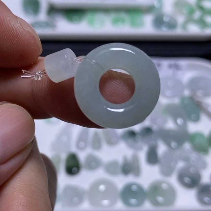 【闪购商品】吊坠(不含链)未镶嵌翡翠