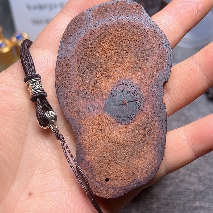 藤类降真香随形9.5左右绿油牛肉干发其一