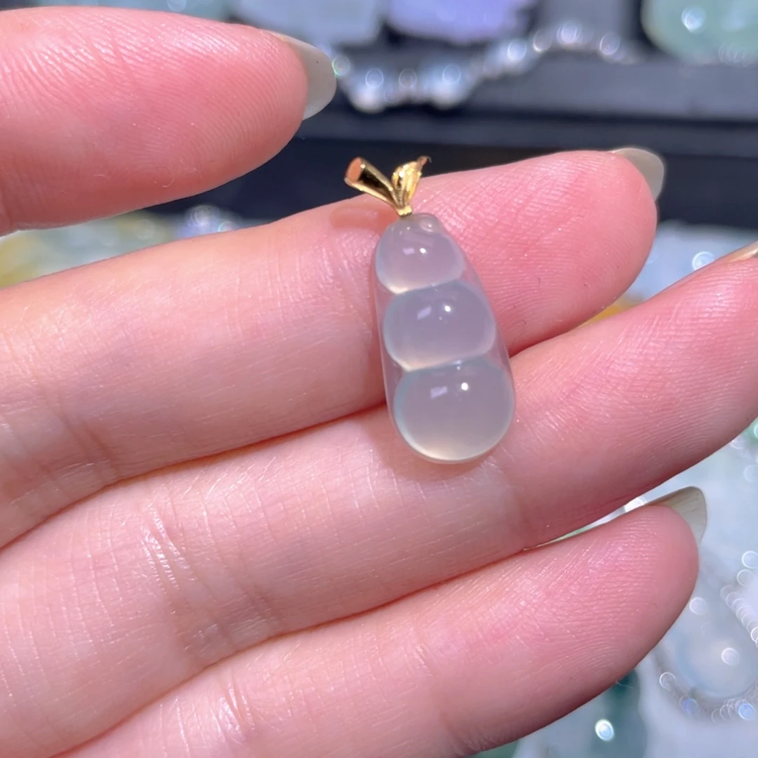 颈饰18K金镶嵌翡翠翡翠