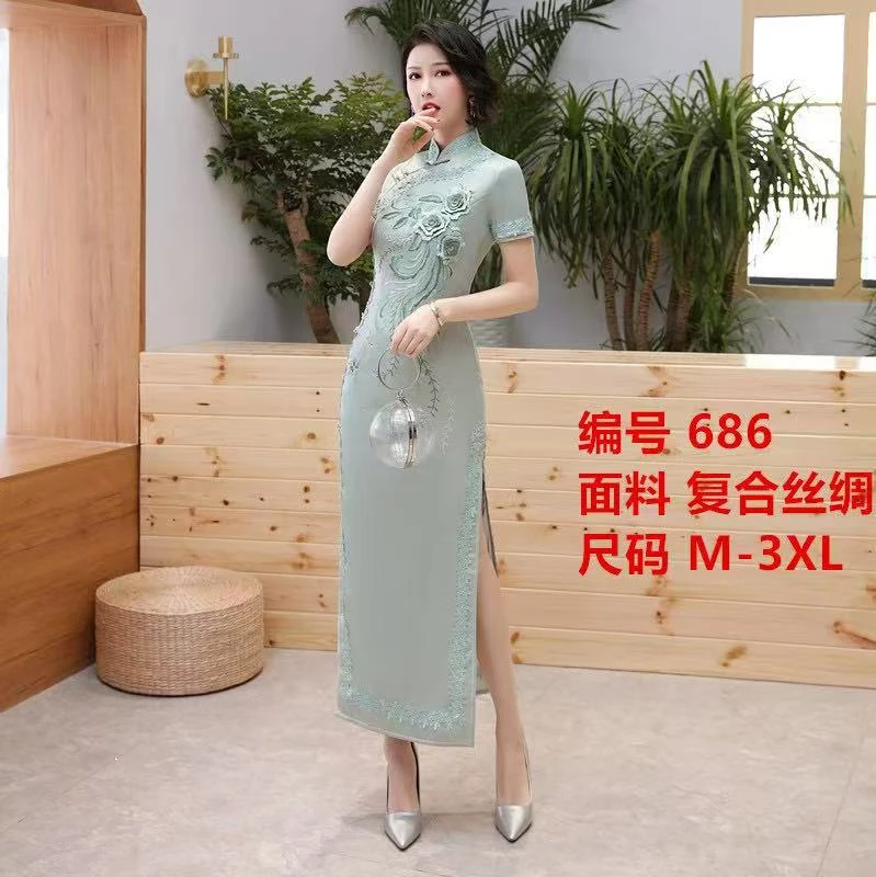 0095 （长款）绿色 重工 立体 刺绣 旗袍