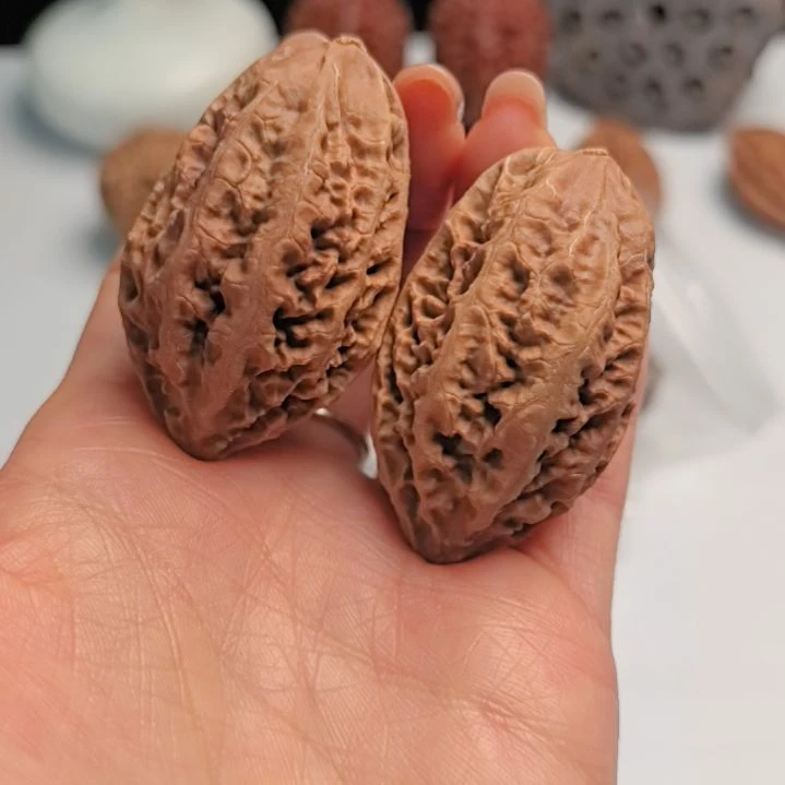 文玩核桃把件七彩 18