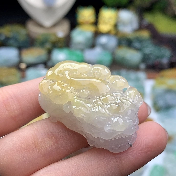 翡翠未镶嵌颈饰貔貅27