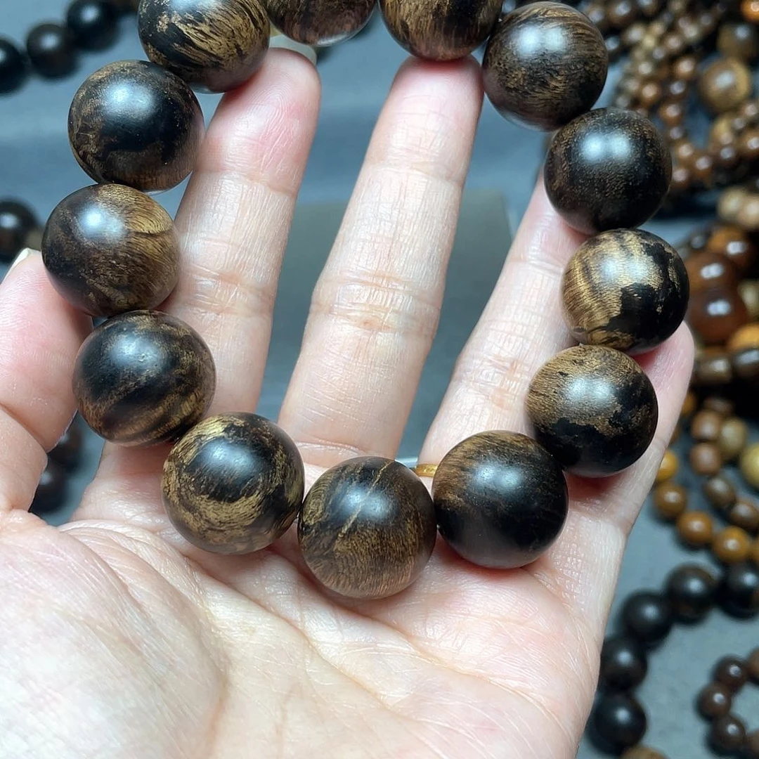 沉香手串白棋瘤疤1.8