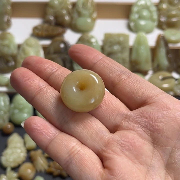 和田玉颈饰未镶嵌茉***～