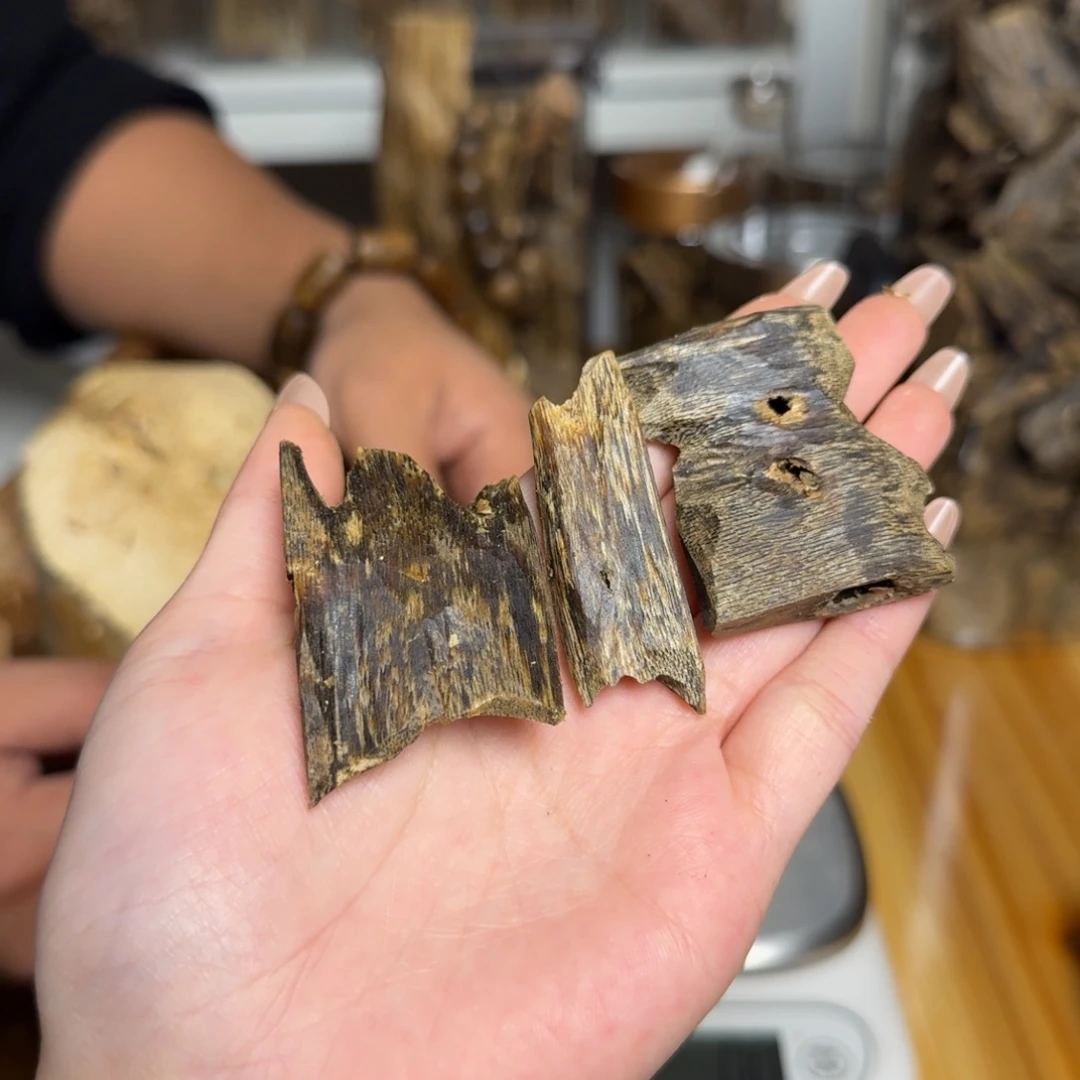 沉香黑棋颗粒16克