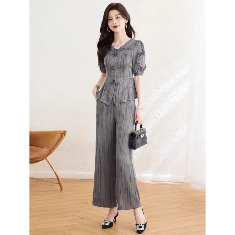 显瘦阔腿裤气质洋气时尚夏季短袖减龄条纹
