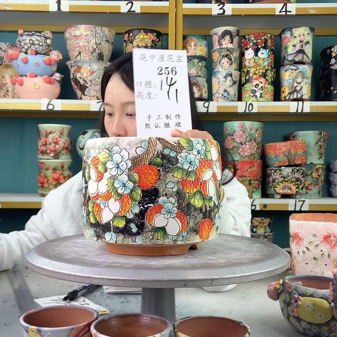 陶景德镇手工花盆