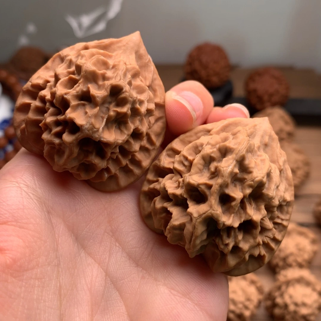 文玩核桃吊坠一**曲大花