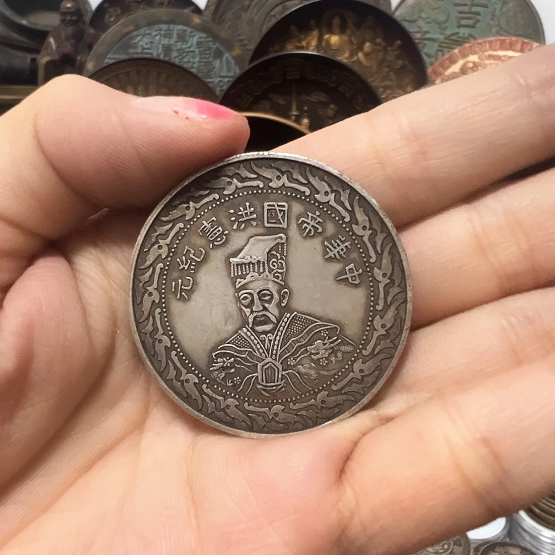 金属复古风格摆件