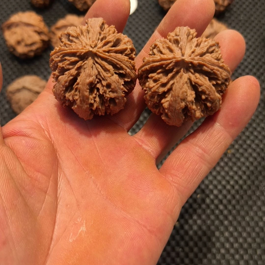 功***y文玩核桃吊坠秦八棱灯笼核桃