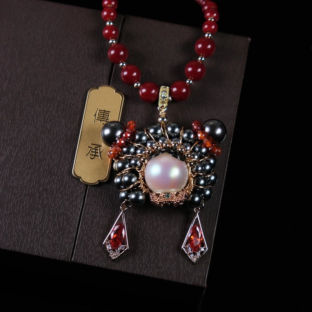 铜合金玻璃项链 2025年新款哪吒款项链毛衣链送闺蜜送儿童