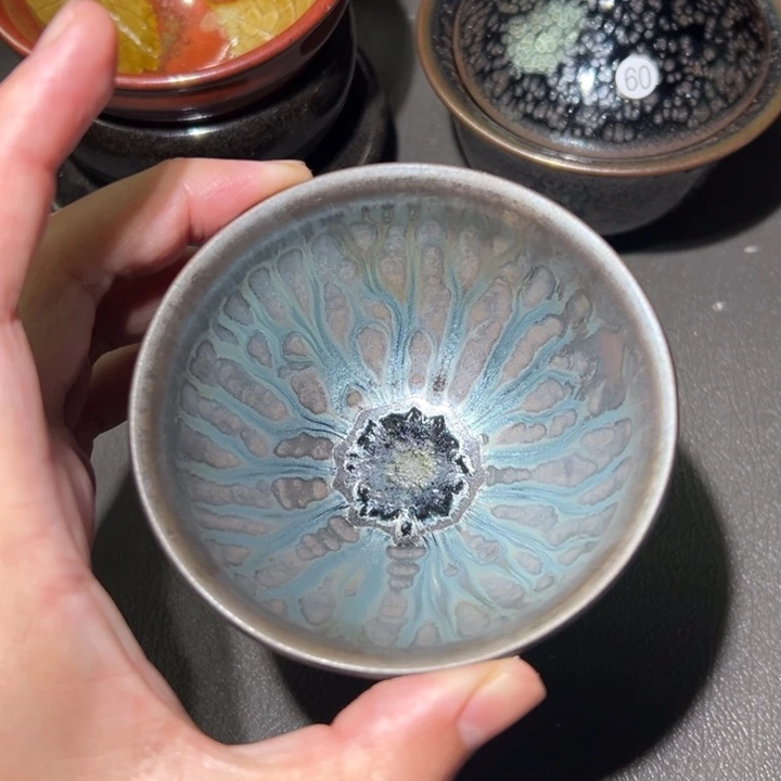 茶盏你的心在滴血呢是