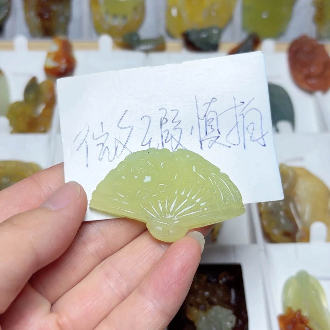 蛇纹石玉未镶嵌吊坠(不含链)