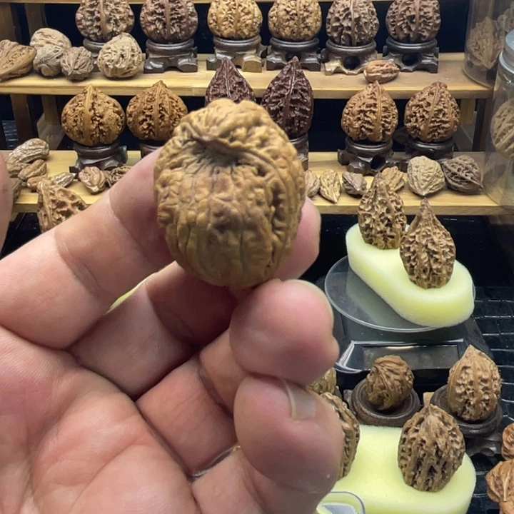 文玩核桃吊坠东北核桃