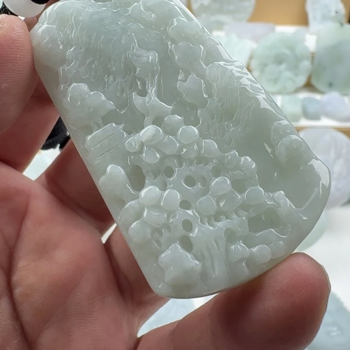 翡翠未镶嵌颈饰天然缅甸A货翡翠