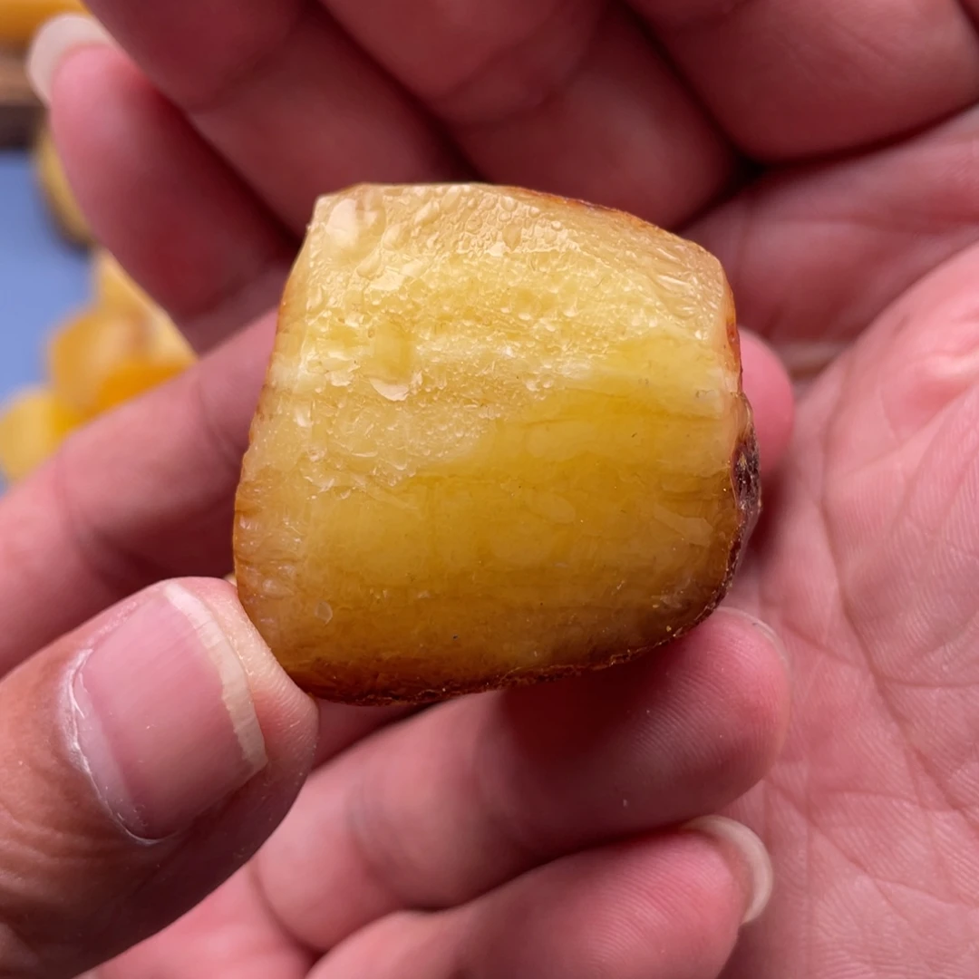 定制琥珀未镶嵌蜜蜡