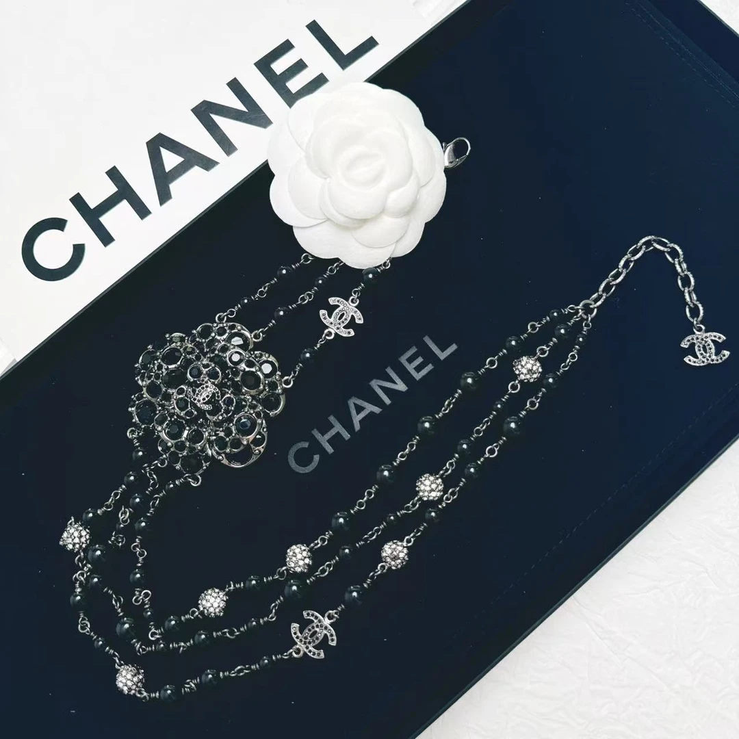 95新 Chanel/香奈儿 柚礼中古/香奈儿枪色山茶花琉璃nxp
