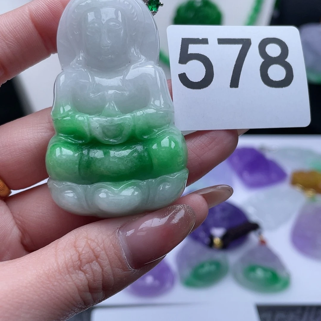 翡翠吊坠(赠链)未镶嵌