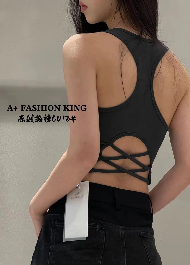 A+挖肩方领露背带垫背心 6012（福福）