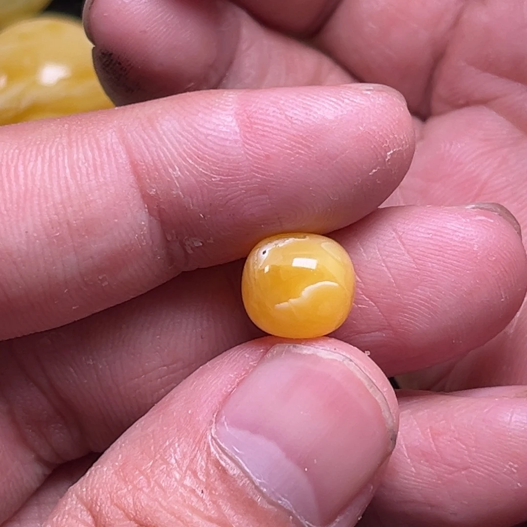 琥珀未镶嵌裸石蜜蜡焦皮橘红白花老型10加瑕疵