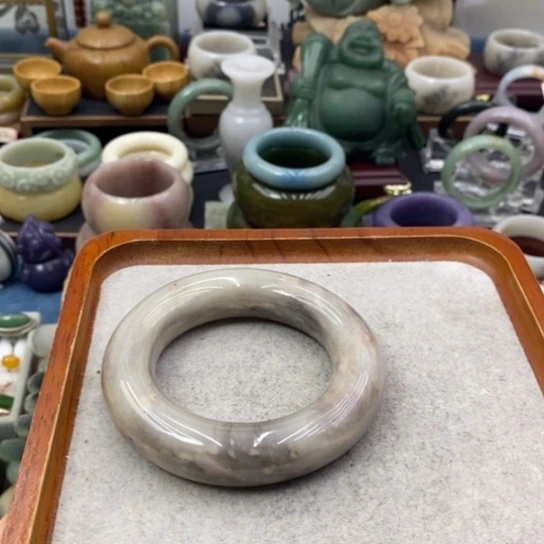 石英质玉未镶嵌手饰