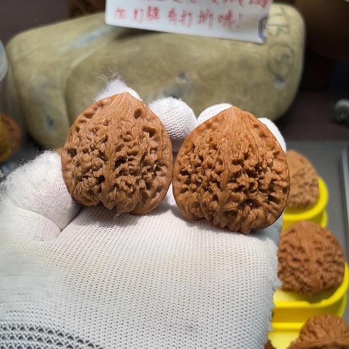 一***行把件文玩核桃8号，42尺全品三角疆