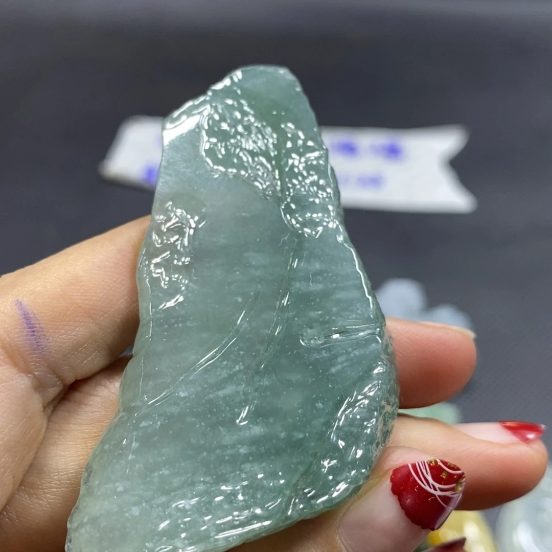 定制翡翠未镶嵌挂件