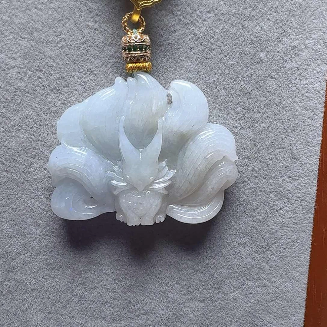 吊坠(赠链)未镶嵌翡翠