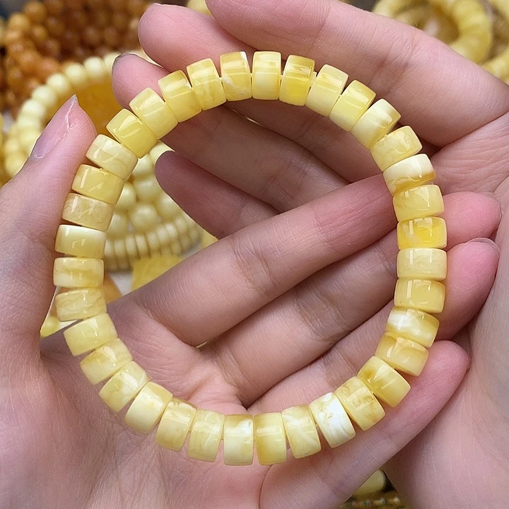 蜜蜡未镶嵌珠宝奇石