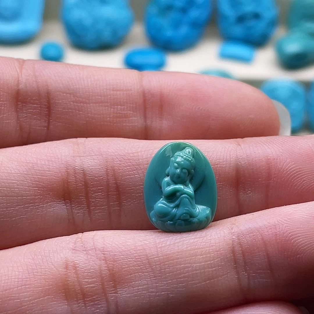 绿松石未镶嵌颈饰