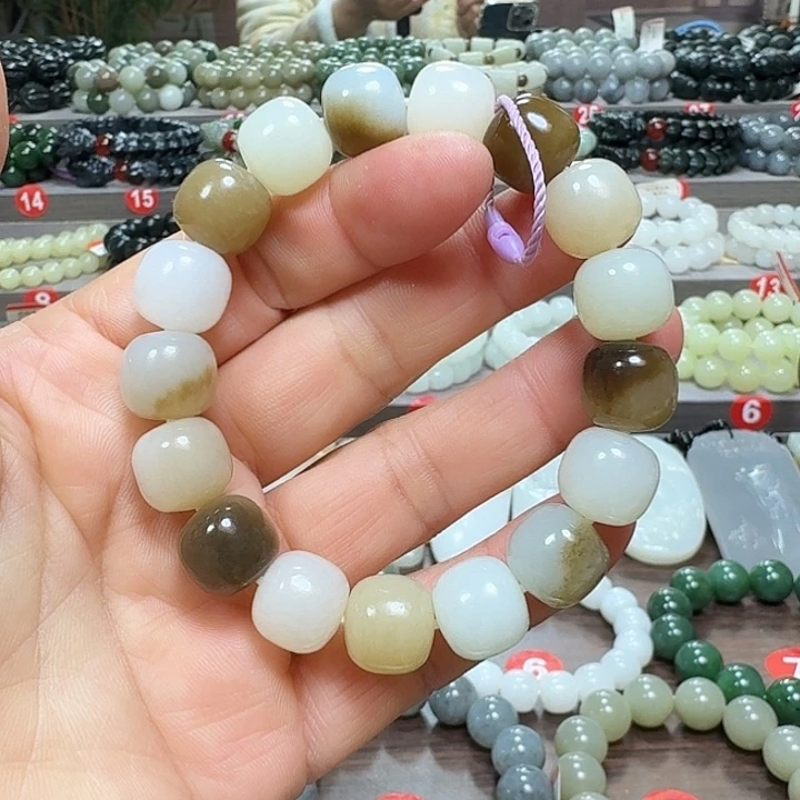 未镶嵌手链和田玉糖白老型卡13