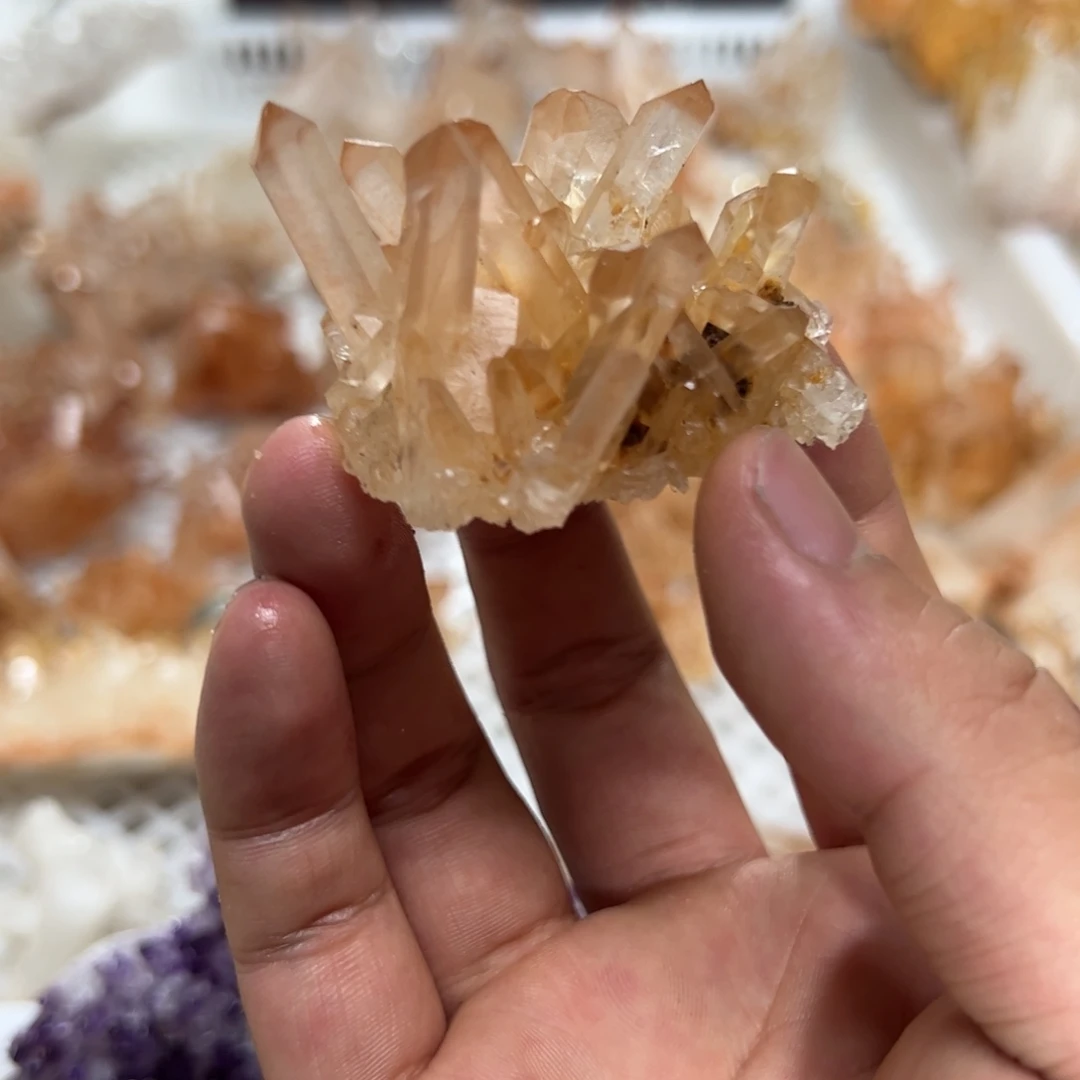 不***）未镶嵌珠宝半成品水晶