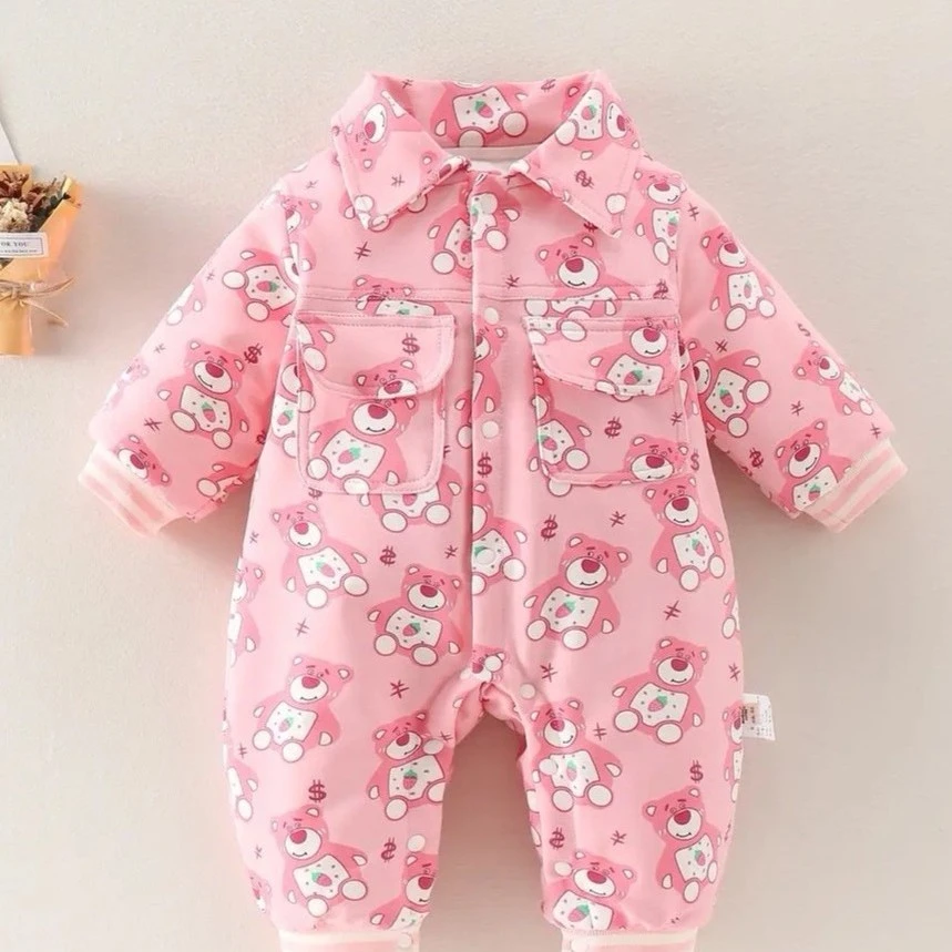 新生婴儿粉色草莓熊连体衣男女宝宝秋冬季外出服A类保暖洋气新